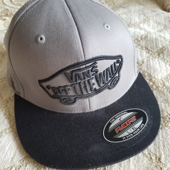 Vans Off The Wall NWT Hat Cap - Picture 3 of 5